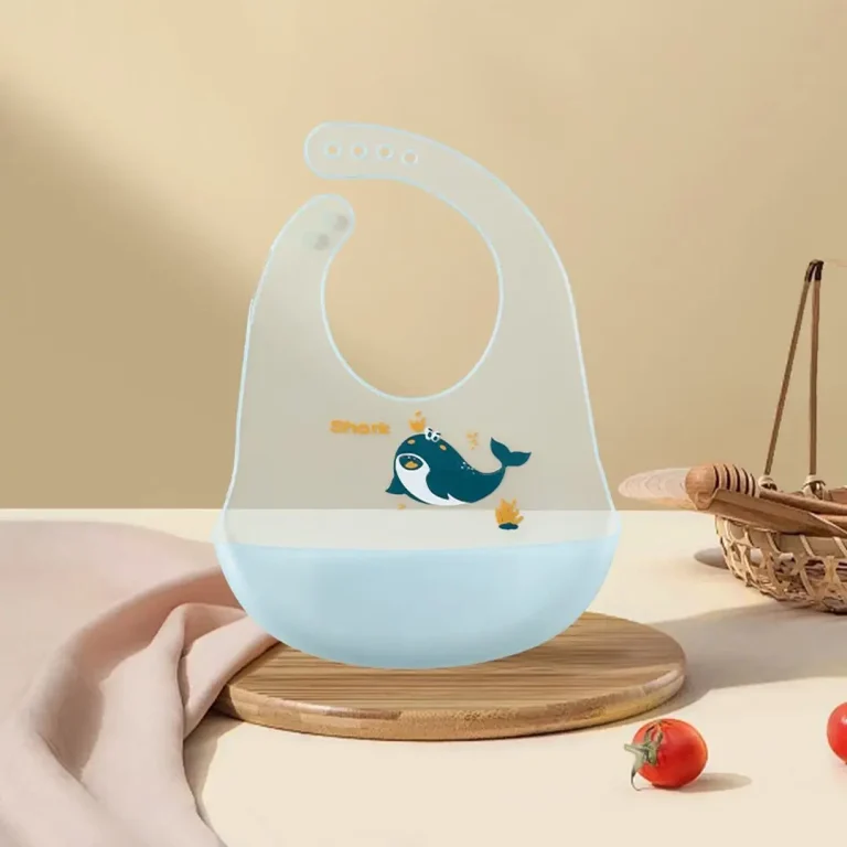 Слюнявчик силиконовый с поддоном Shark Голубой
