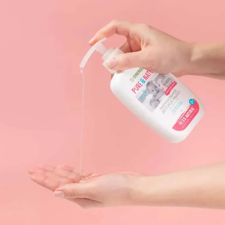 Жидкое мыло Synergetic PURE & NATURE гипоаллергенное с экстрактом овса и соком алоэ вера 0+ 250 мл