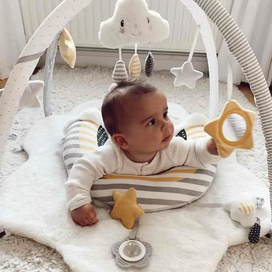 Развивающий коврик Nuby мечтательное облако и звезда 0+ мес